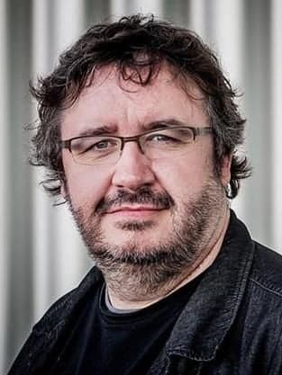 Mark Benton