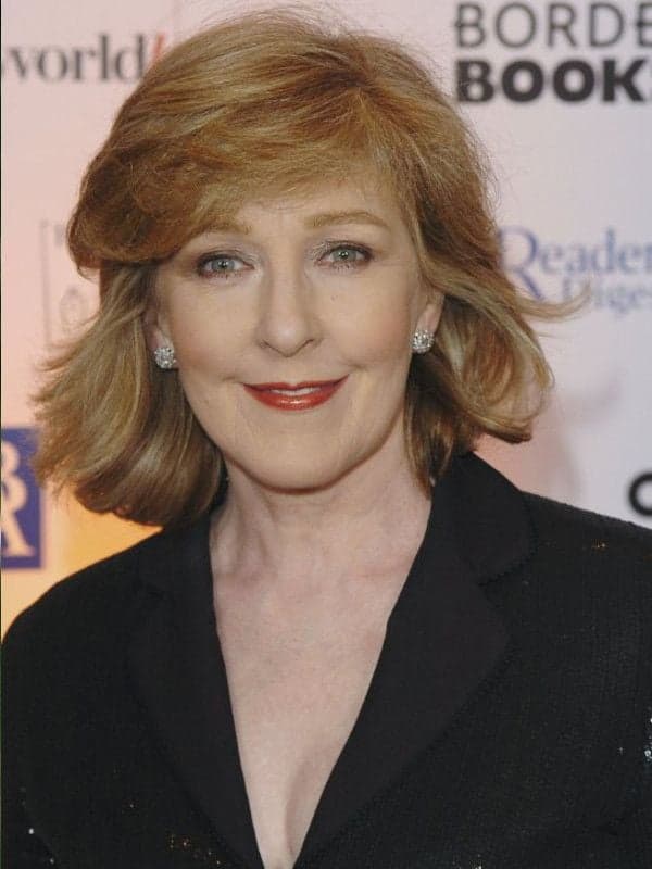 Patricia Hodge