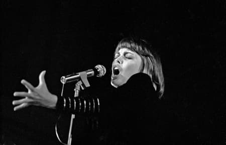 Mireille Mathieu
