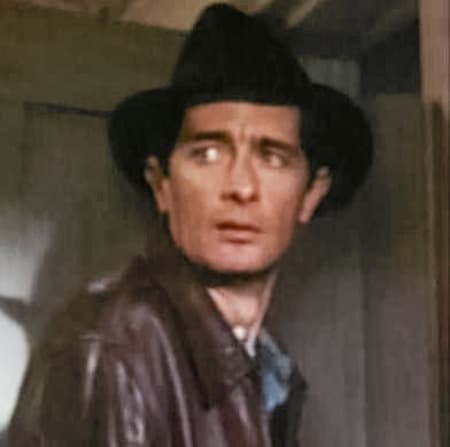 Royal Dano