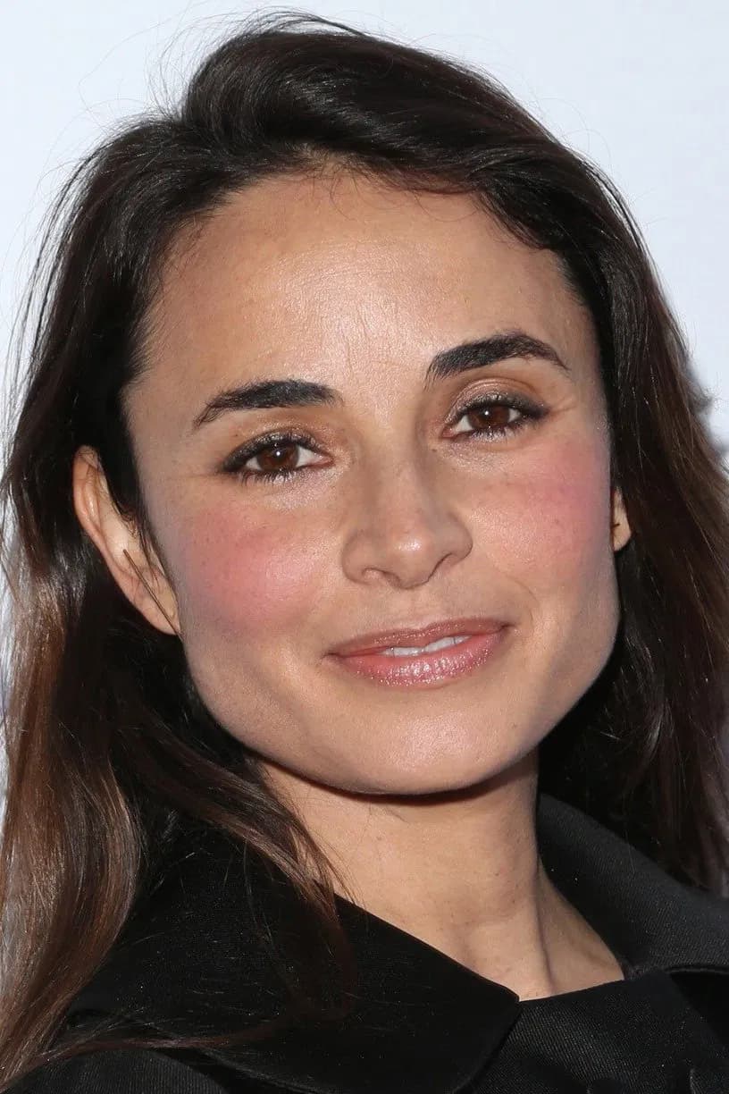 Mia Maestro