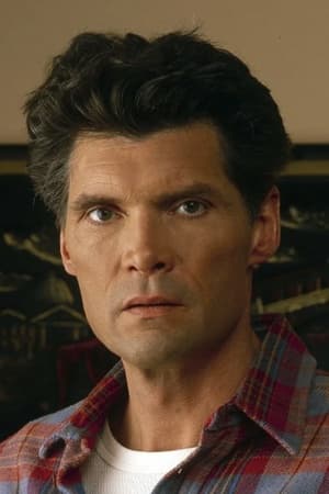 Everett McGill