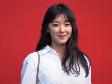 Jo Woo-ri