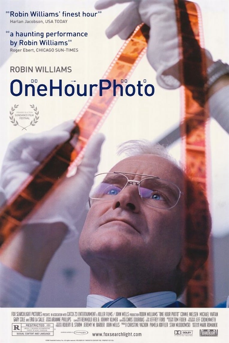 One Hour Photo - Cover